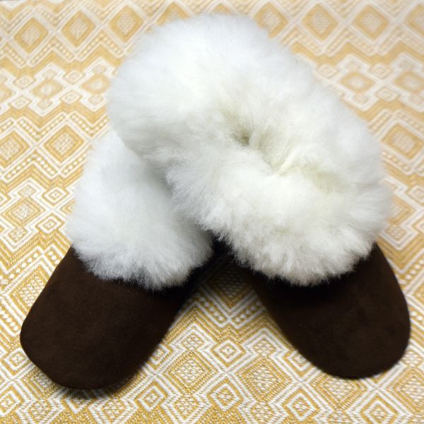 Amazon.com: liyang Animal Slippers for Women Cute Cartoon Alpaca Winter  Warm Plush Floor Slides Indoor Bedroom Girls Fluffy Slippes(Alpaca  Brown,39) : Everything Else